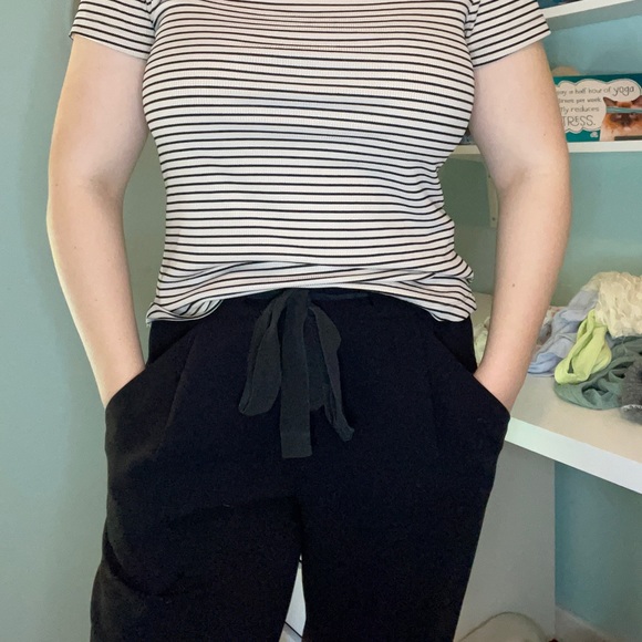 Aritzia Wilfred allent pant size 8 black - Picture 7 of 7